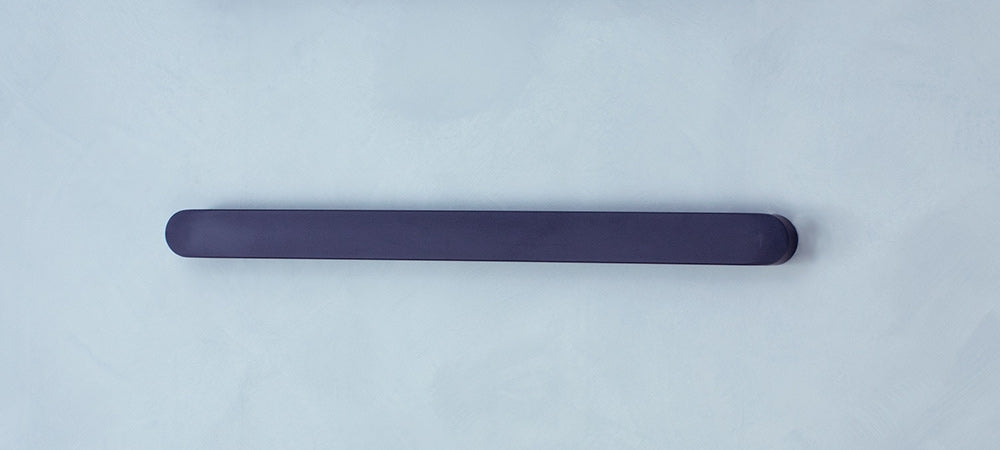 MATT BLACK ASPEN 800mm FLAT FACED round end Single Bar Towel Rail