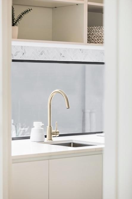 Meir Round Gooseneck Kitchen Pinless Handle Mixer Tap - Various Colour Finishes