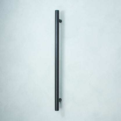 Radiant Single Vertical ROUND Bar Heated Towel Rail 950mm Tall - Various Colour Finishes