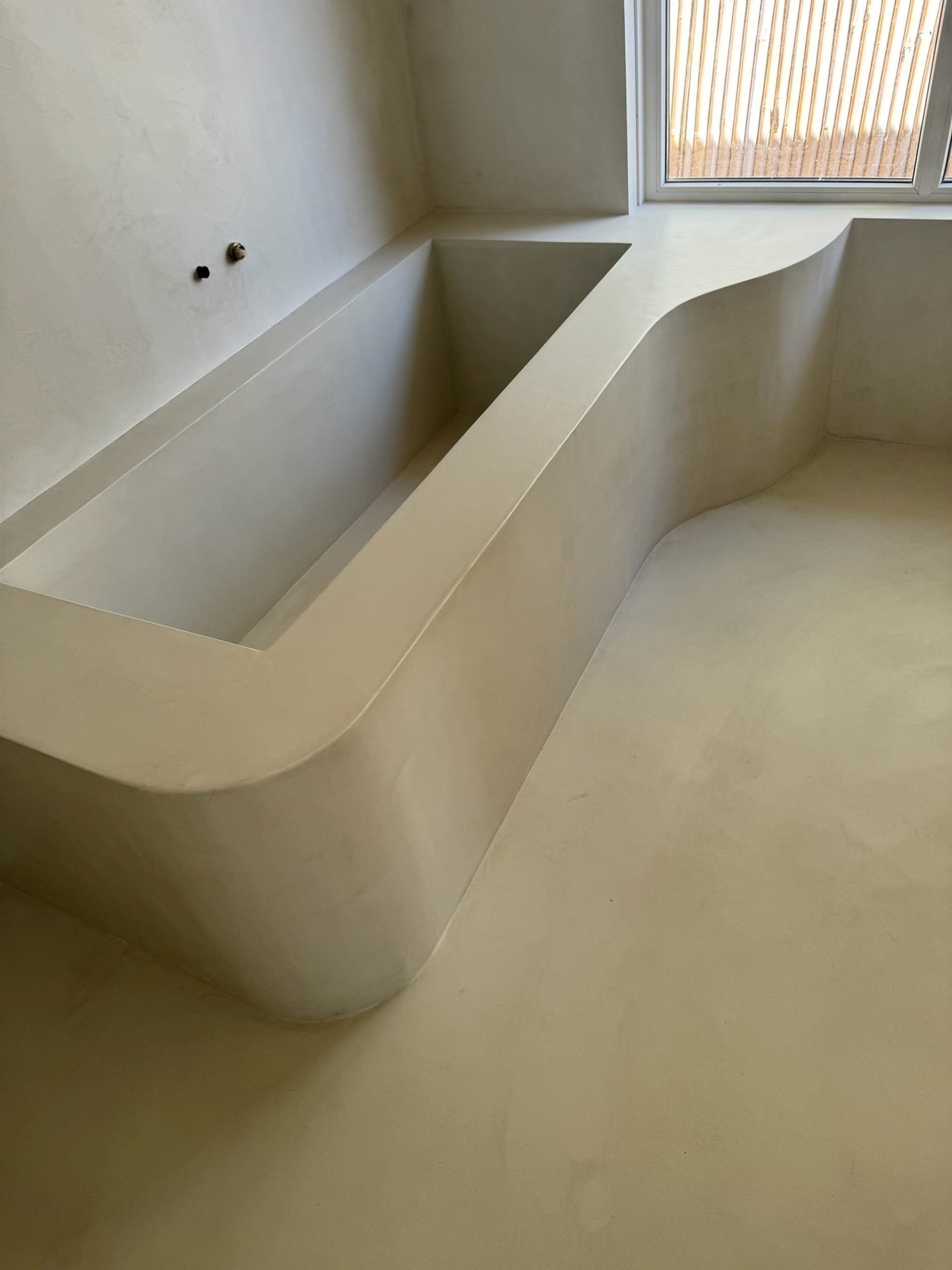 Radiant ThermaSheet Insulated CURVED Tile Backer Board - 30mm x 600mm x 1250mm or 2500mm - Box of 6 Sheets