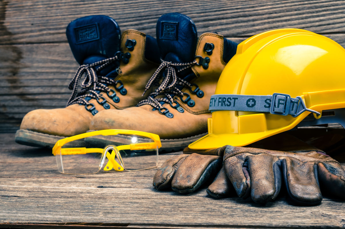 Top 8 Must Have PPE Gear for Your DIY Projects
